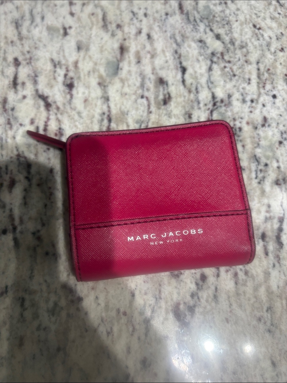 Marc Jacobs Saffiano Zip Card Holder in Berry Pink